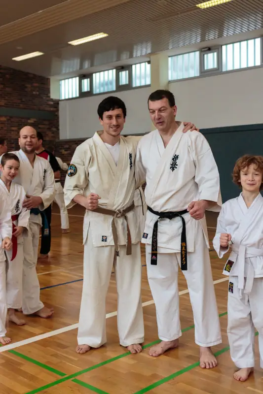KKK e.V. mit Kinder Katana Seminar Lindow 2013 Karateka und Kinder des Kyokushinkai Karate Köpenick e.V. beim Katana Kata Seminar in Lindow 2013.