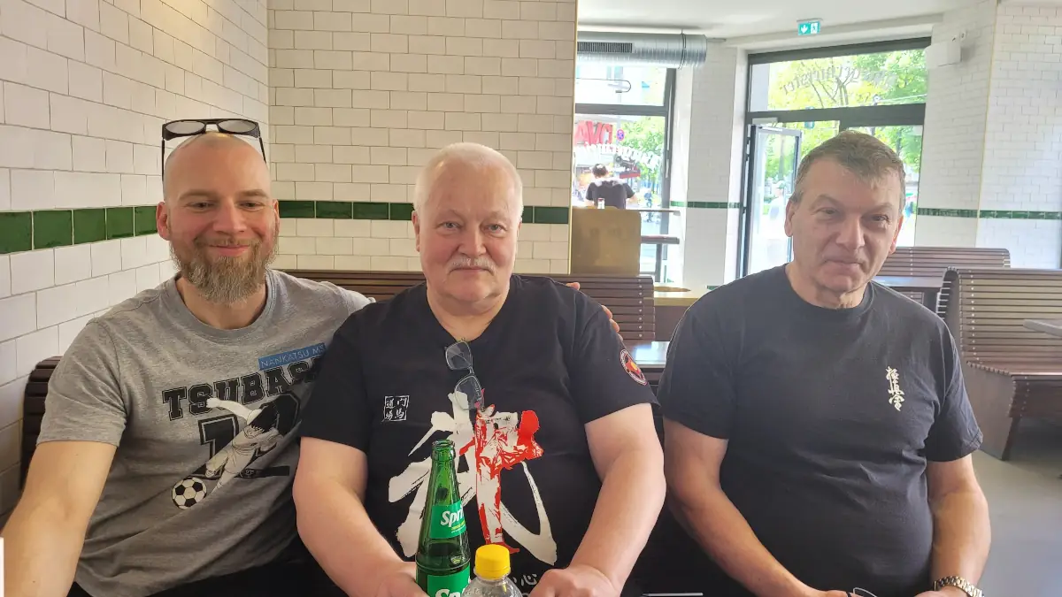 Lukas, Shihan Josef mit Senpai Peter im April 2024